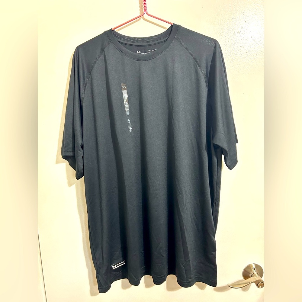 Men’s Under Armour Black‎ Short Sleeve Tee Relaxed Fit